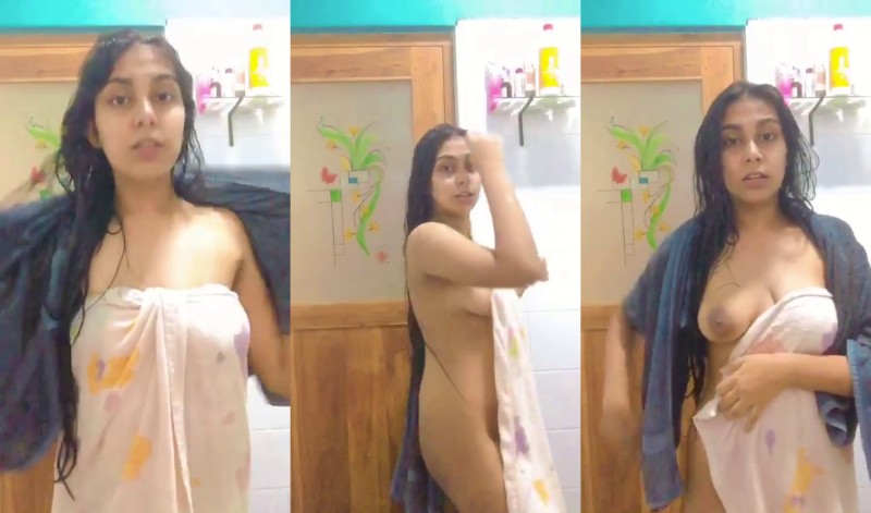 Young Muslim Girl Showing her Boobs